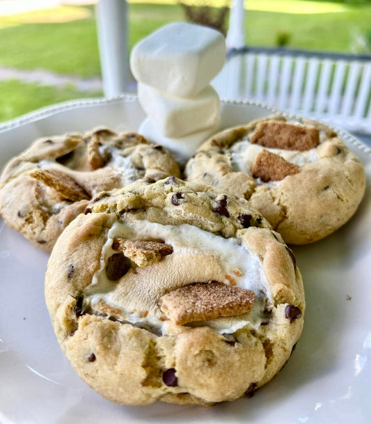Chunky Chip Oversized Cookie w/ Marshmallow Middle - 1/2 Dozen (6pcs.)